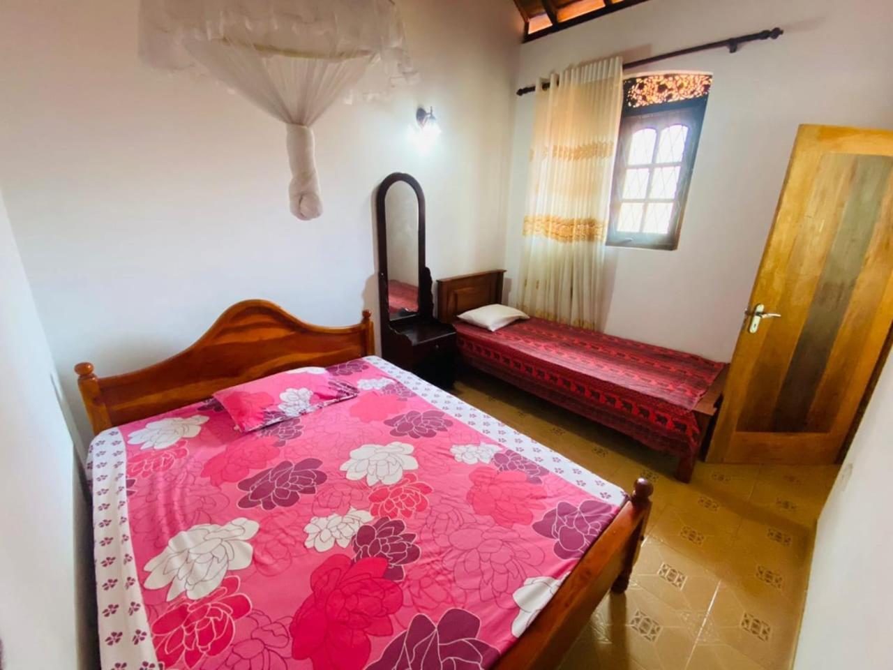 Colonial Bungalow Tangalle Exterior photo